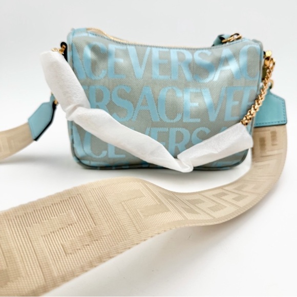 Versace 🔥La Medusa Small Jacquard Baguette Shoulder/Crossbody Bag, NWT - Picture 3 of 9